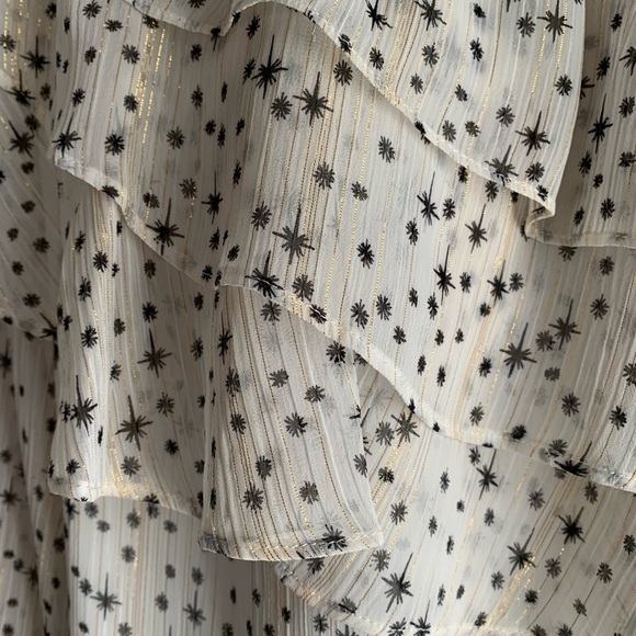 1.State One Sleeved - Off Shoulder Metallic Star Pattern Blouse - Size S ~ NWT - Picture 4 of 7